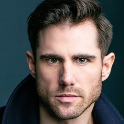 Peter McPherson - 欖不住的愛演員 飾演John