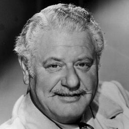 Alan Hale 飾演 Henry