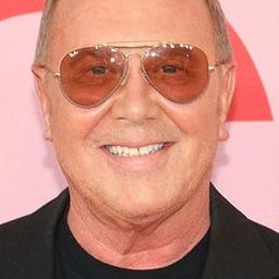 Michael Kors 飾演 Self