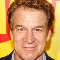 凱文·基爾納 飾演 