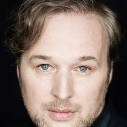 史蒂芬·格羅斯曼 飾演 Richard