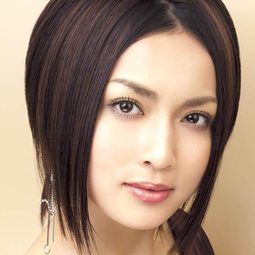 長谷川京子 - 探偵物語演員 飾演