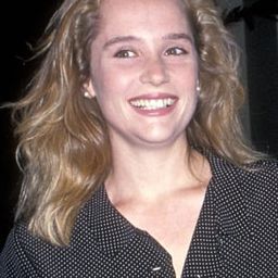 Alice Adair 飾演 Cornelia Granthomme