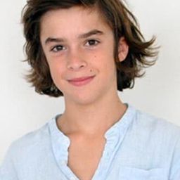 Tom Invernizzi - LOL演員 飾演Théo