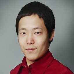 Hidenobu Abera 飾演 