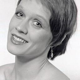 Yana Nirvana 飾演 Drucella