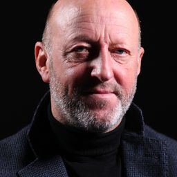 Vladimír Zboroň 飾演 Secretary