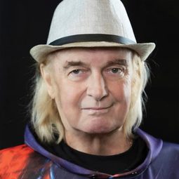 Alan White 飾演 