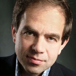 Leonid Citer 飾演 Fyodor