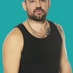 法昆多艾斯皮諾薩 飾演 