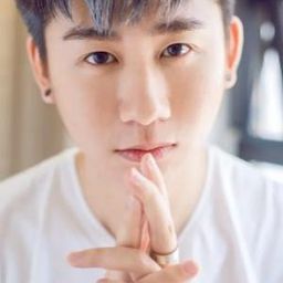 惠龍 飾演 Snake Scout (voice)