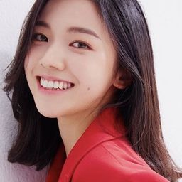 Shin Woo-hee - 藉著雨點再愛你演員 飾演Homeroom Teacher