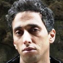 Sofiene Mamdi - 放牛班的提琴手演員 飾演Radouan, le père de Mehdi