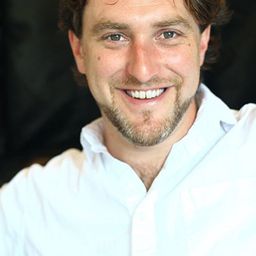 Edward Foy 飾演 Count Dracula (voice)