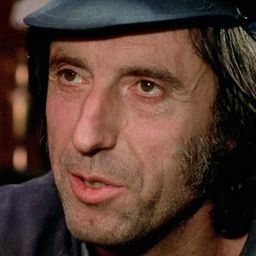 Herbert Fux 飾演 Hoteldetektiv