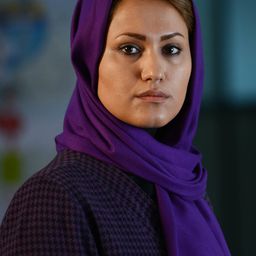 Mahsa Abiz 飾演 Saghar