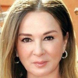 Naglaa Fathy 飾演 Sarah Sorel