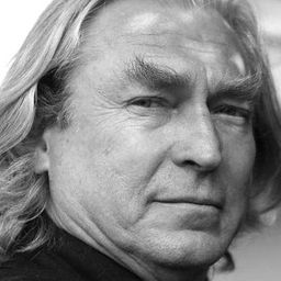 Zinaid Memišević 飾演 Slava