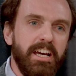 David Crawford 飾演 Katya's Father