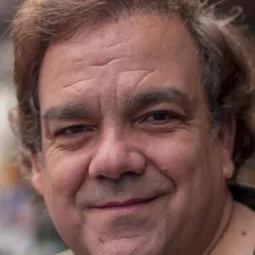 Didier Bourdon 飾演 Marc Elbichon