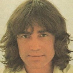 Hans Hass Jr. 飾演 Harry Selton