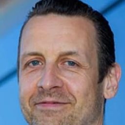 Ole Johan Skjelbred 飾演 