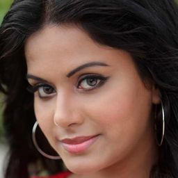 Rachana Maurya 飾演 Special Appearance in "Sama Sama Yama Yama" Song