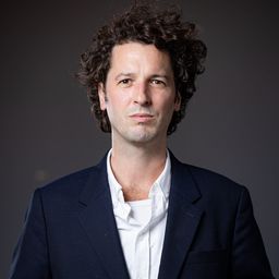 Maarten Mertens 飾演 Lucas