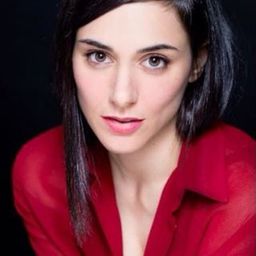 瑪·德霍悠 飾演 