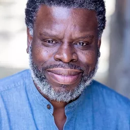 小費米·伊盧福祖 飾演 Krill