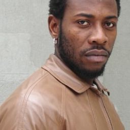 Ibrahima Sanogo - 咪逐我出境！演員 飾演Babtous Vater Mamdu