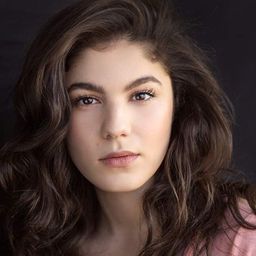 巴拉卡·拉赫馬尼 飾演 Lana