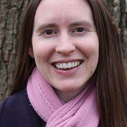 Elizabeth McGrath - NOVA：黑洞啟示錄演員 飾演Self