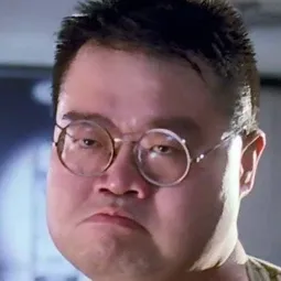 施介強 - 審死官演員 飾演Fat Dragon