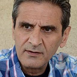 Meletis Georgiadis 飾演 Orphanage director