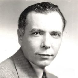 Georges Renavent 飾演 Premier of France