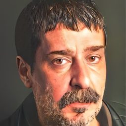 Yaman Tarcan - Çinliler Geliyor演員 飾演Tevfik