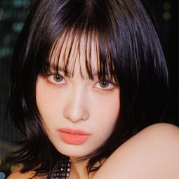 平井 もも - TWICE 2017 日本出道 Showcase 『Touchdown In Japan』演員 飾演Self