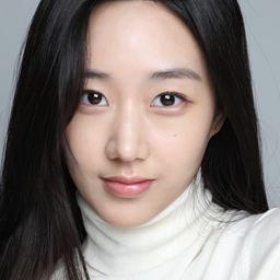 Kang Anna 飾演 Song Eun-gyo