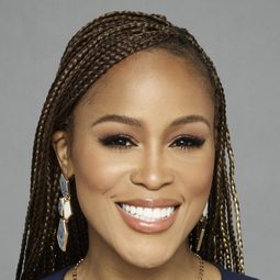 Eve - 林中野獸演員 飾演Barbara (uncredited)