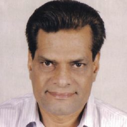 拉傑希·維維克 - 帝國玫瑰演員 飾演Chugtai Khan