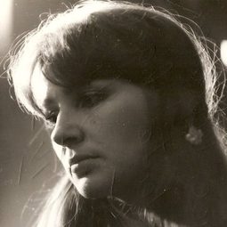 Carmen Enea - Confession of Love演員 飾演Mihaela