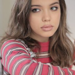 瑪琳娜·納爾維 飾演 