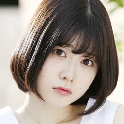 礒部花凜 飾演 Kogane Tsukioka