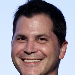 Adam Green 飾演 Drunken Prisoner