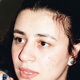 阿布拉·卡莫爾 - 亞歷山卓：其城其事演員 飾演Curator