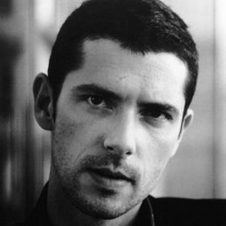 梅爾維珀波 飾演 Mr. Lefèvre