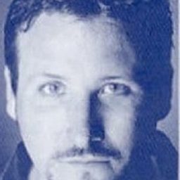 James Barron 飾演 Bustopher Jones