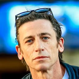 迪亞哥·克雷莫內西 飾演 Médico SAME