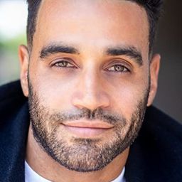 Avi Bernard 飾演 Cesar